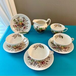 Johnson Bros English Windsor Ware Pomona Set of 4 Tea Cups & Saucers w/ Creamer
